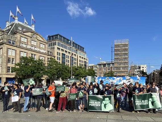 #FreeAlex protestors in Dam Square, Amsterdam (Jack Schickler/CoinDesk)