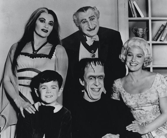 The_Munsters_Cast_1964
