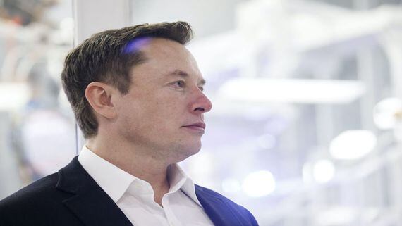 Elon Musk's Impact on Staff and Shareholders in Twitter Takeover