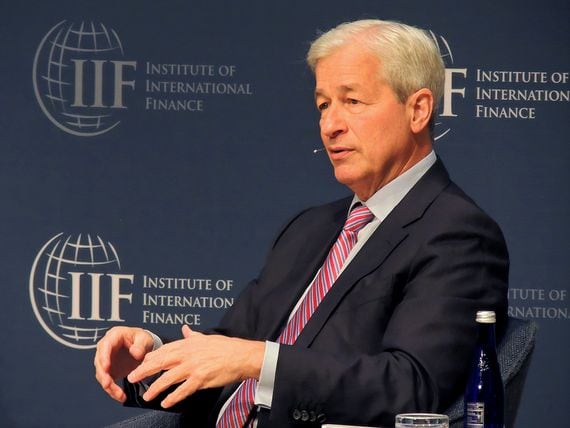 JPMorgan Chase CEO Jamie Dimon speaking at IIF event (CoinDesk)