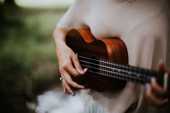 "Canto" is Spanish for "singing." (Hannah Busing/Unsplash)