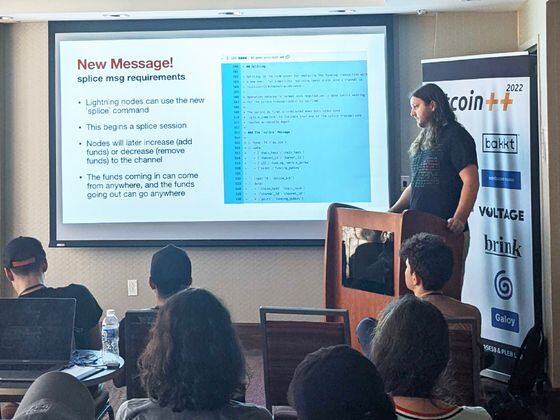 Dusty, a Bitcoin developer, presents Lightning Network splicing which will allow payment channels to easily fluctuate in size. (George Kaloudis/CoinDesk)