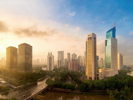 CDCROP: Jakarta, Indonesia First Sunrise in 2016 (Getty Images)
