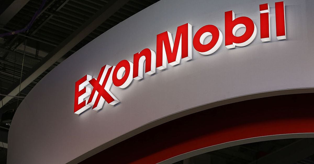 ExxonMobil Running Pilot Project to Supply Flared Gas for Bitcoin Mining: Report