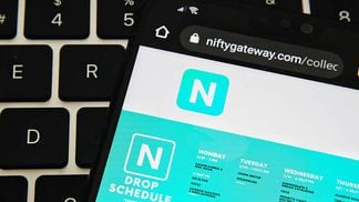 CDCROP: Nifty Gateway on smartphone (Shutterstock)