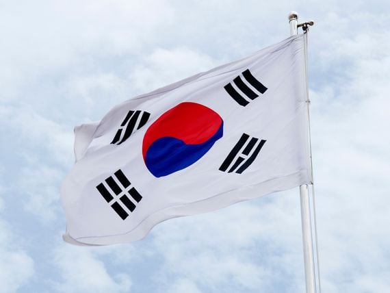 South Korea's financial regulators want to formalize the issuance and distribution of security tokens. (Jacek Malipan/Getty Images)