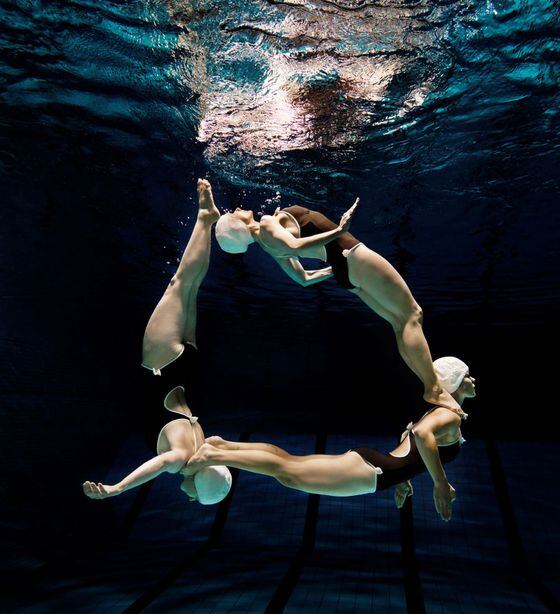 Synchronized swimmers, Copenhagen, Denmark. (Henrik Sorensen/Getty Images)