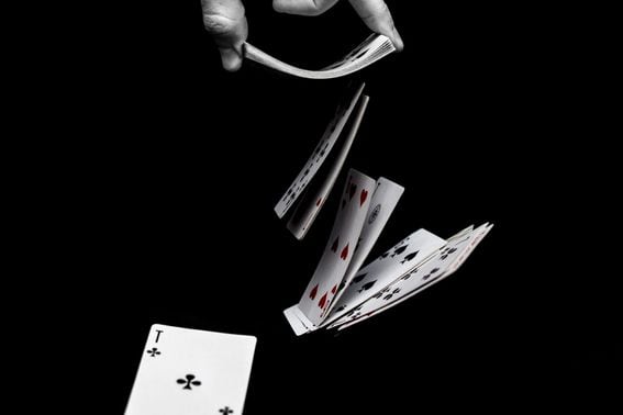 playing-cards-poker-gambling