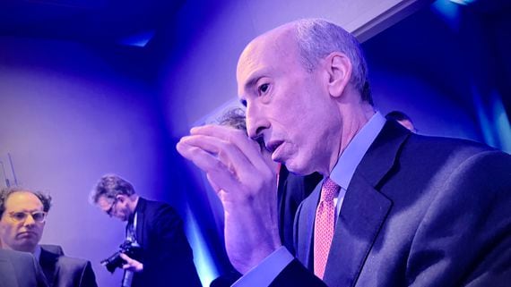 Chair Gary Gensler continues to defend his agency's Staff Accounting Bulletin No. 121 on handling crypto. (Jesse Hamilton/CoinDesk)