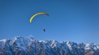 ParaSwap is parachuting onto the Avalanche blockchain. (Tomas Sobek/Unsplash)