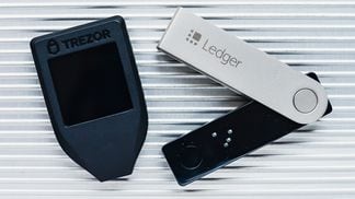 CDCROP: Trezor and Ledger wallets (regularguy.eth/Unsplash)
