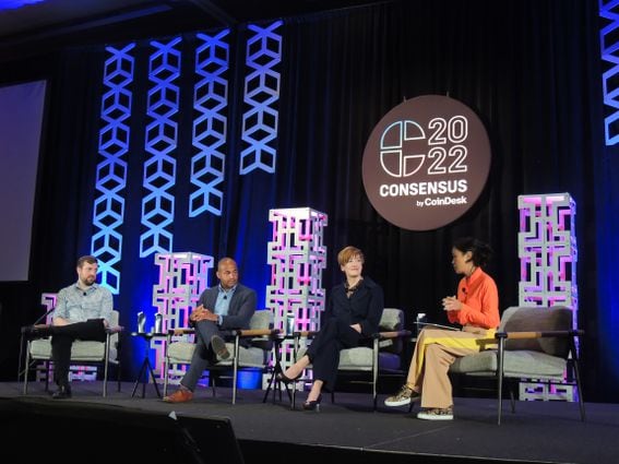 Willamette University Professor Rohan Grey, Circle Chief Strategy Officer Dante Disparte, Custodia Bank Founder Caitlin Long and Forkast News' Angie Lau debated the role of different entities in issuing digital dollars at CoinDesk's Consensus 2022.