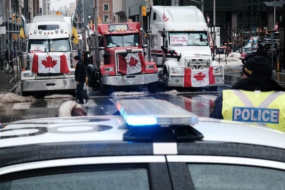 Canadian truckers blocked borders and bridges in protest of Canada's vaccine mandate for entrants from the U.S. (Spencer Platt/Getty Images)
