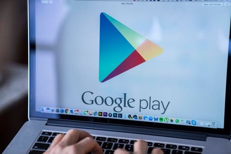 Google play on a laptop (Getty Images)
