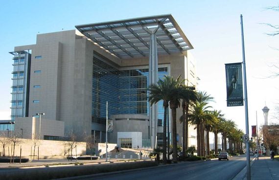 Lloyd D. George Federal District Courthouse in Las Vegas (Department of Justice/Wikimedia commons)