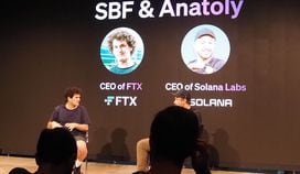 Then-CEO of FTX Sam Bankman-Fried and CEO of Solana Labs Anatoly Yakovenko (Danny Nelson/CoinDesk)