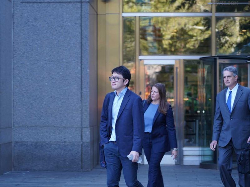 Can Sun, former FTX general counsel, leaves a New York courthouse after testifying against Sam Bankman-Fried on Oct. 19, 2023. (Nik De/CoinDesk)