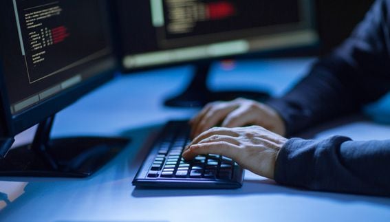 hacking-code-laptop