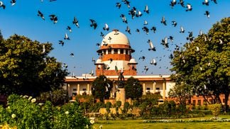 Indian Supreme Court, New Delhi (iMetal21/Shutterstock)