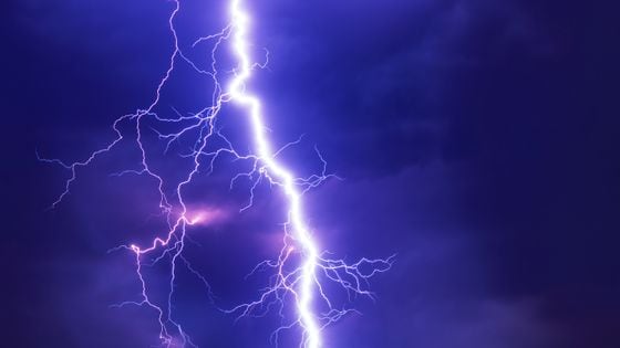 Lightning strike (Felix Mittermeier/Unsplash)