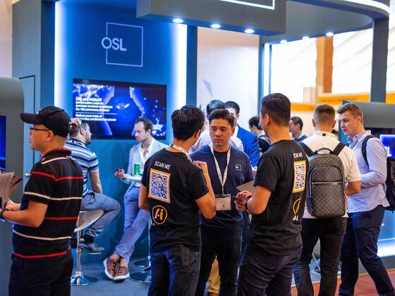 OSL booth (CoinDesk)