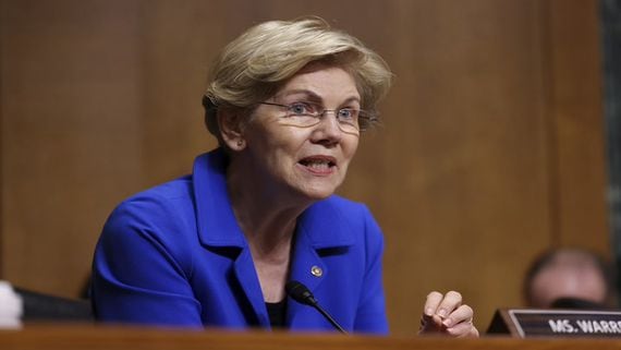 Elizabeth Warren, U.S. Lawmakers Put Bitcoin on Trial in Senate CBDC Hearing