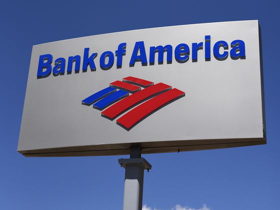 SANTA FE, NEW MEXICO - MAY 2, 2019: A Bank of America sign in Santa Fe, New Mexico. (Photo by Robert Alexander/Getty Images)
