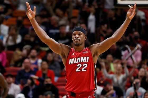 MIAMI, FLORIDA - JANUARY 26: Jimmy Butler #22 of the Miami Heat gestures to the crowd in the second half against the New York Knicks  at FTX Arena on January 26, 2022 in Miami, Florida.  NOTE TO USER: User expressly acknowledges and agrees that, by downloading and or using this photograph, User is consenting to the terms and conditions of the Getty Images License Agreement. (Photo by Cliff Hawkins/Getty Images)
