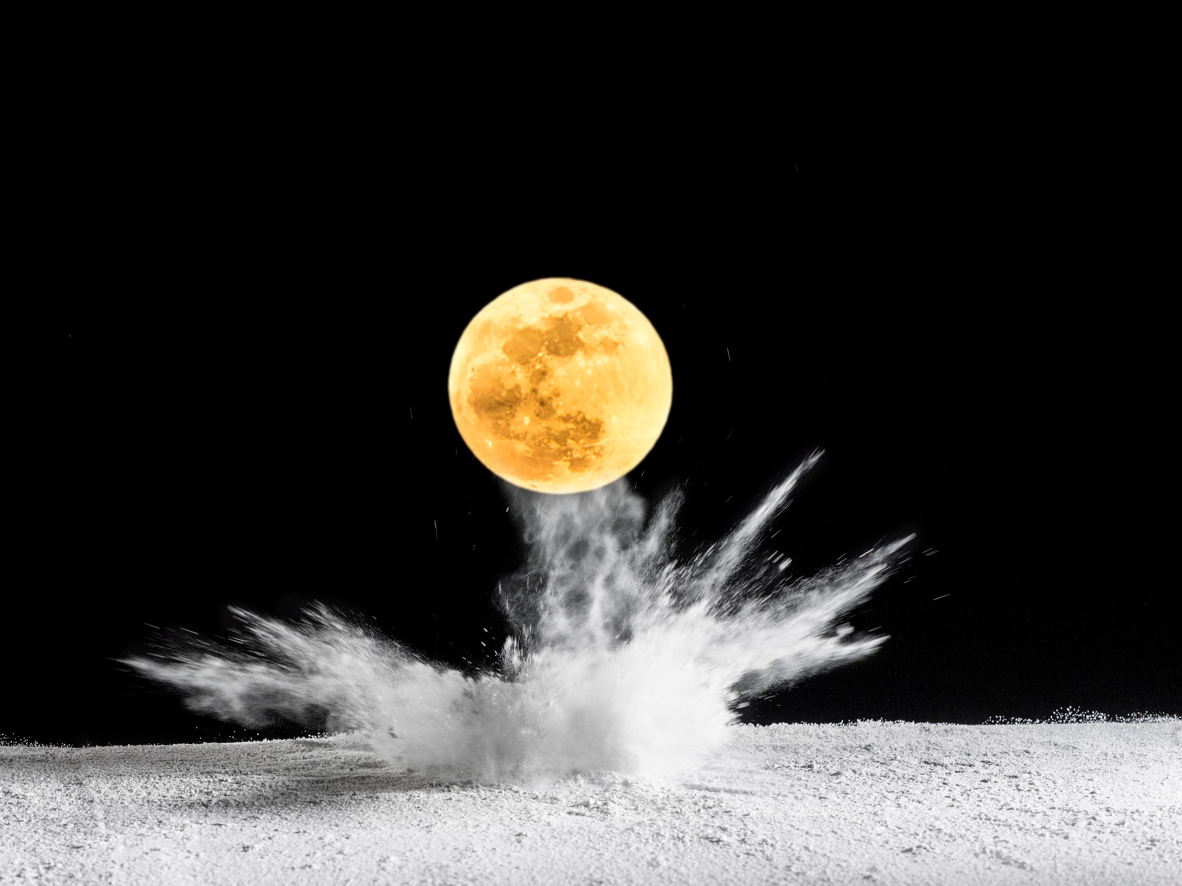 Падение луны полностью
