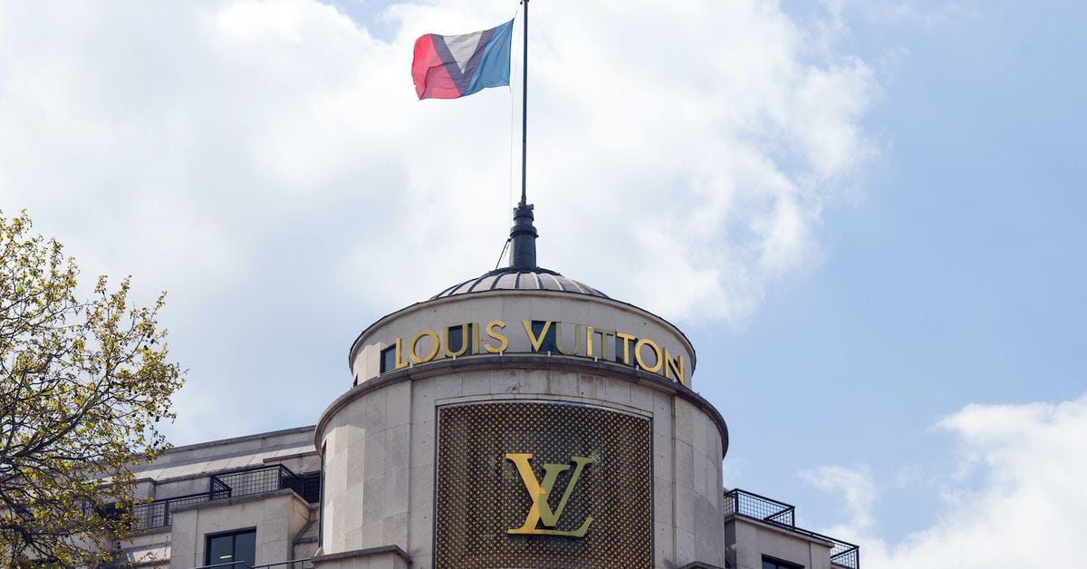 Prada Group, together with LVMH and Cartier, founds Aura