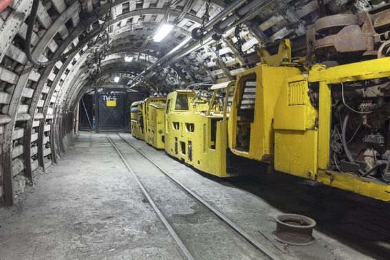Mining shaft