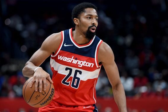 Spencer Dinwiddie of the Washington Wizards handles the ball against the Memphis Grizzlies at Capital One Arena on Nov. 5, 2021 in Washington, D.C.