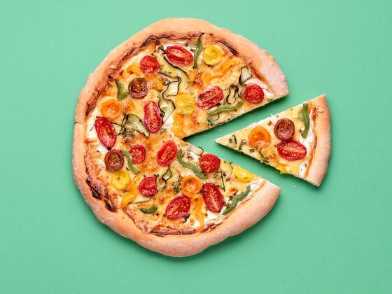 Bitcoin Pizza Day concept (Daniela Simona Temneanu/EyeEm/Getty Images)
