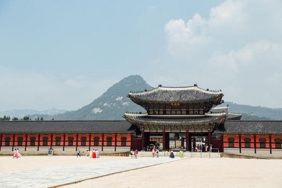 Gyeongbokg palace in Seoul. (Image credit: Chan Young Lee/Unsplash)