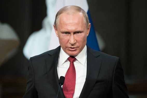 Putin (Shutterstock)