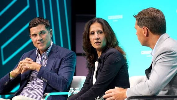Tom Farley, CEO of Bullish, and Lynn Martin, President of the New York Stock Exchange, speak at Consensus 2024 by CoinDesk.(Shutterstock/CoinDesk/Suzanne Cordiero)