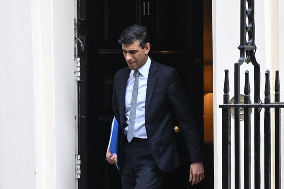 U.K. finance minister Rishi Sunak will reportedly announce the government's plans for regulating crypto in the coming weeks. (Leon Neal/Getty)