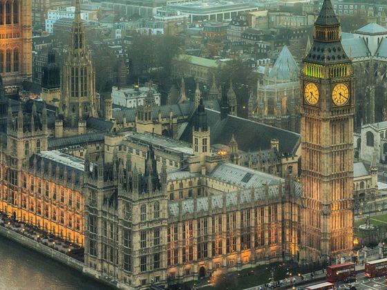 CDCROP: Big Ben and the Palace of Westminster at dusk (Sergio Mendoza Hochmann/Getty Images)
