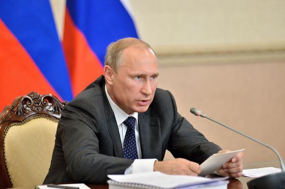 Vladimir Putin (Evgenii Sribnyi/Shutterstock)