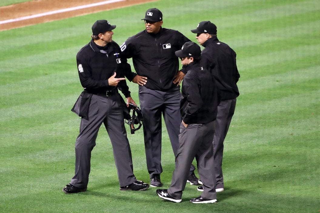 FTX Strikes Sponsorship Deal With MLB, Umpires to Wear Crypto Exchange's  Logo - CoinDesk