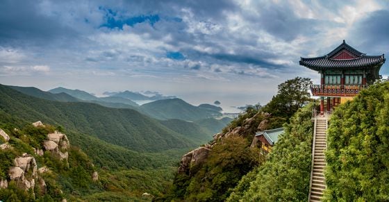 The Boriam Temple, a Buddhist temple, in Namhae County, South Korea (Alex Veprik/Getty Images)