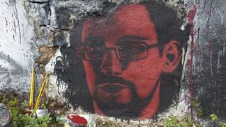 Edward Snowden painting