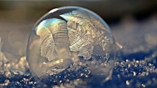 bubble, frozen