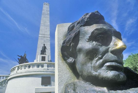 Abraham Lincoln image via Shutterstock