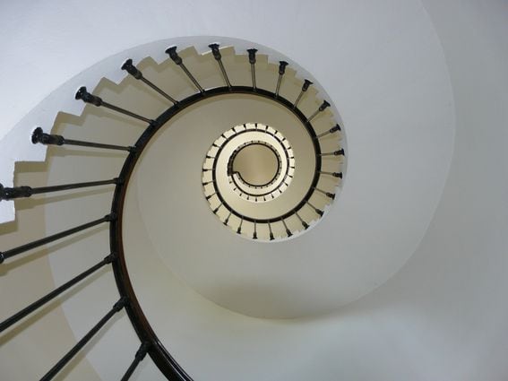 Staircase, upwards (fda54/Pixabay)