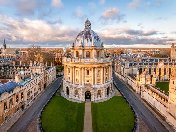 CDCROP: The Radcliffe Camera, Oxford, England (Getty Images)