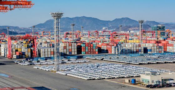 S Korea port