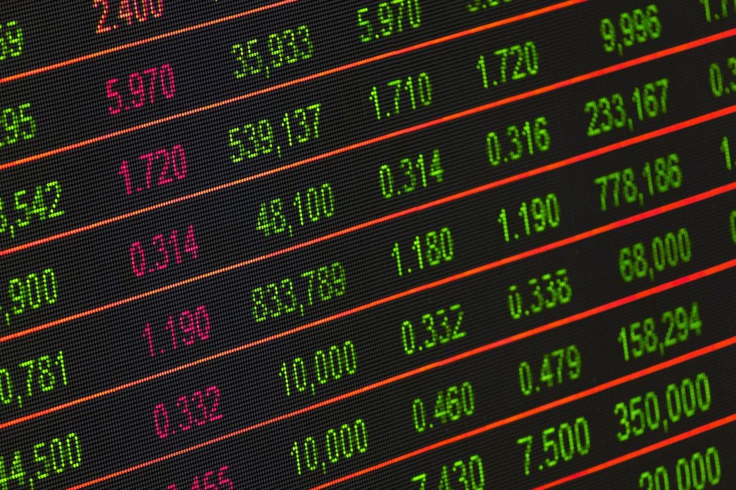 Business, stock, finance (AhmadArdity/Pixabay)