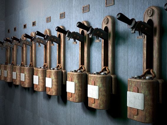 CDCROP: row of levers, or switches along a wall (Pixabay)