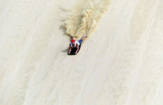 A DeFi degen riding a mountain of Dune Analytics data